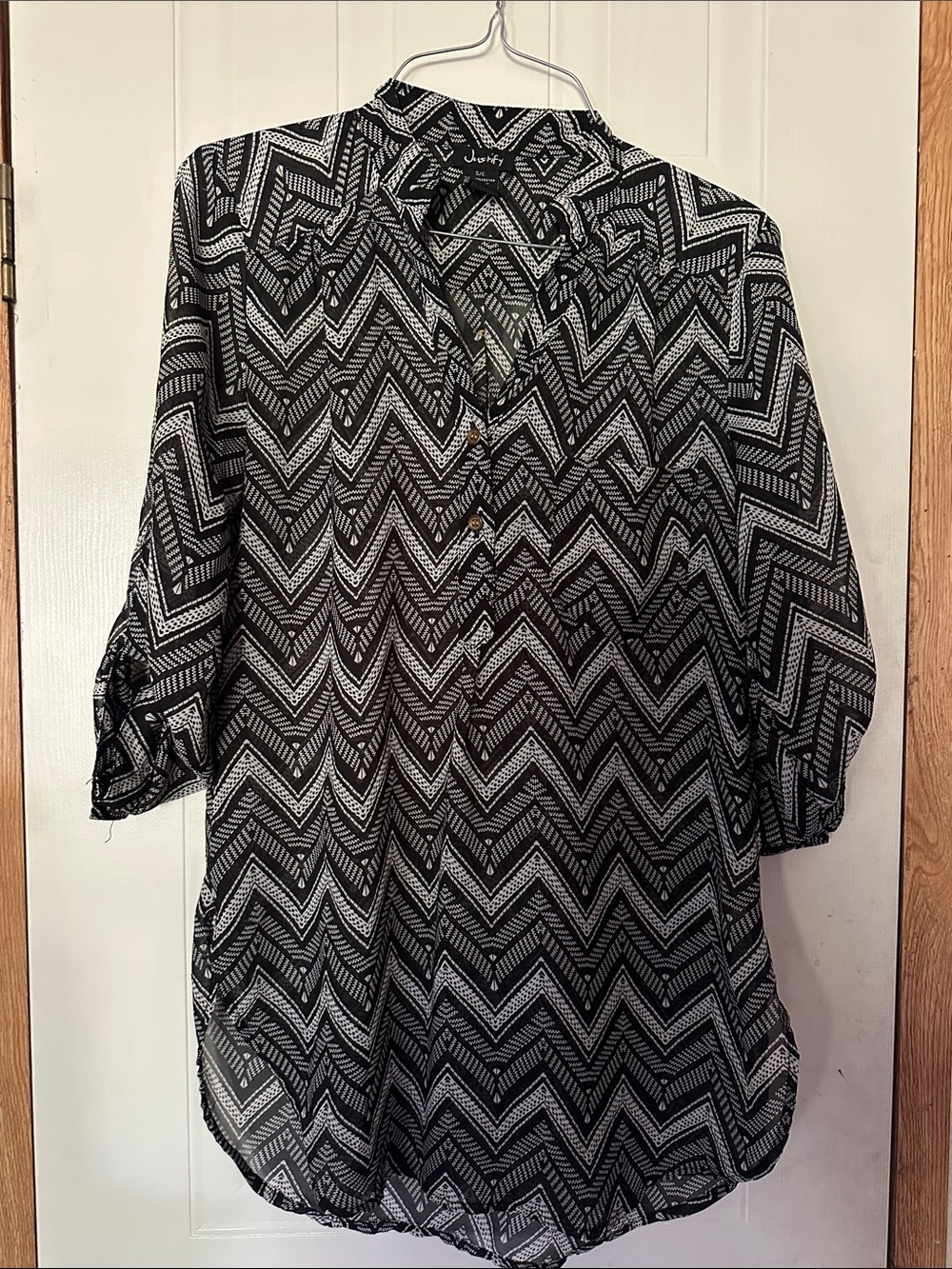 Justify Black & White Aztec Print Button-Up Shirt